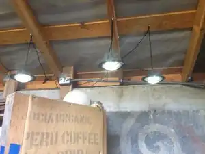 A picture of the lights on.