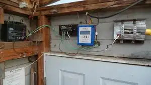 Battery and system at Bayside Park Farm solar hot water/Previous version